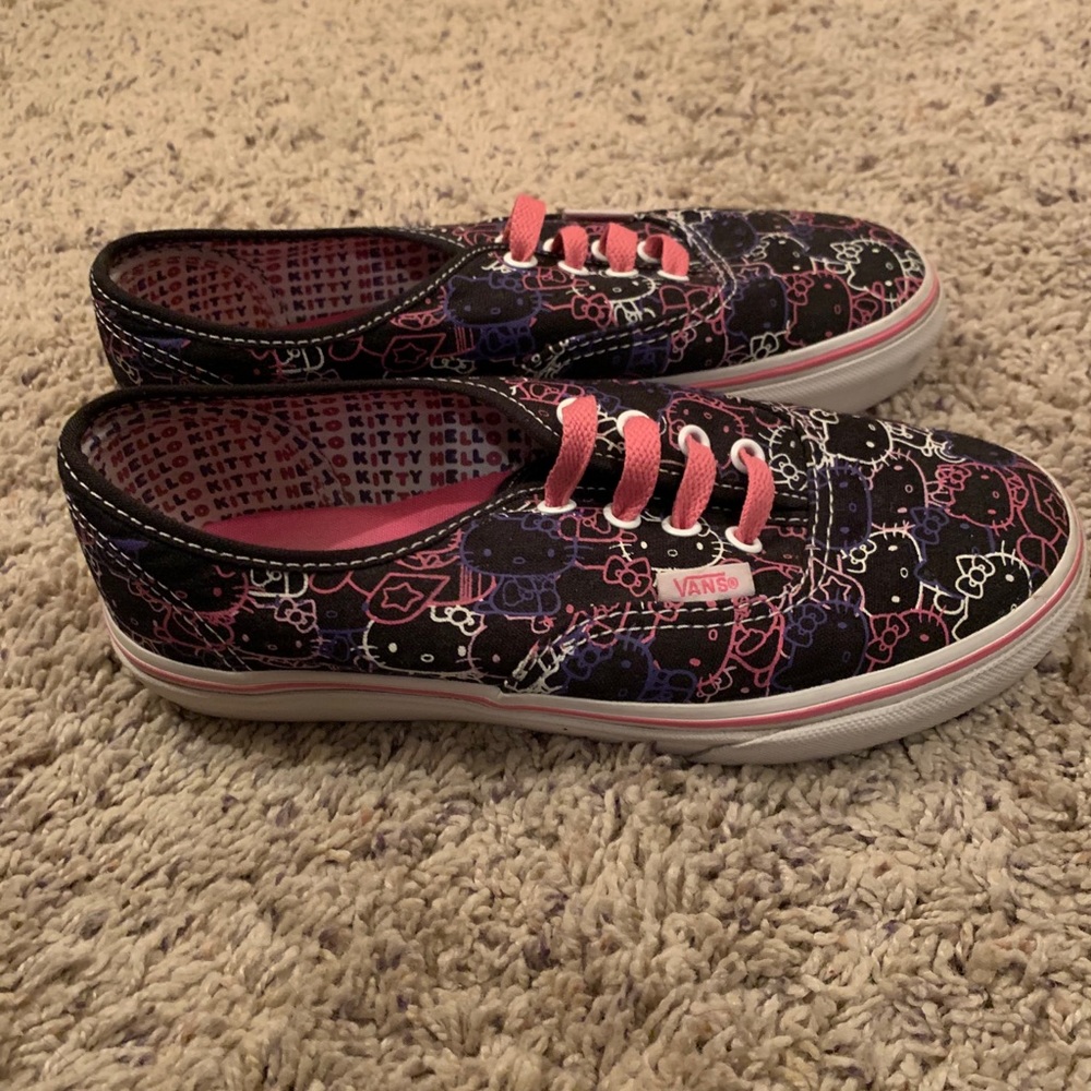 Hello Kitty Vans - Picture 2 of 2
